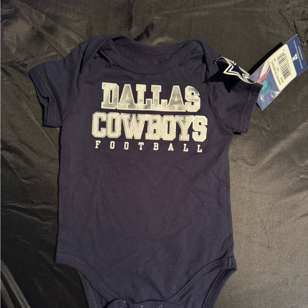 NFL Dallas Cowboys Navy Star Infant Bodysuit with Team Tag